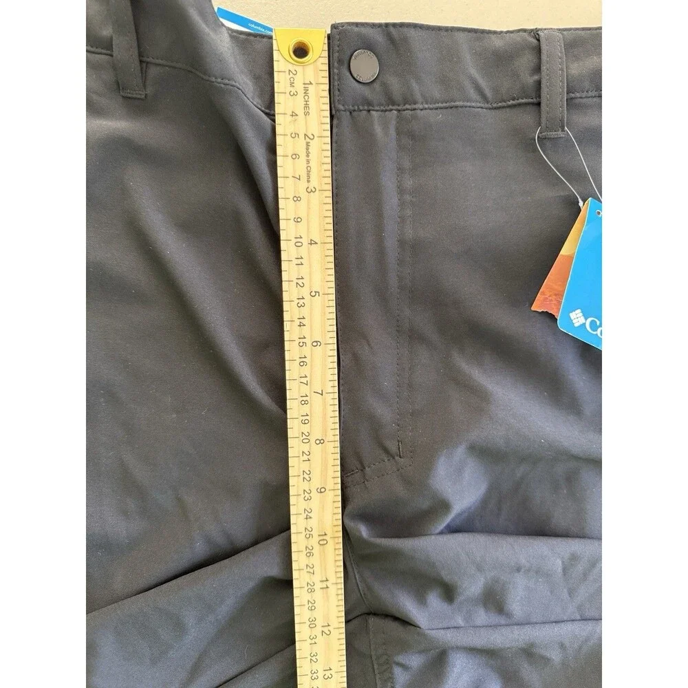 Columbia Omni-Shield Mens Navy Blue Shorts Size 42 Lightweight 7.5”‎ Inseam